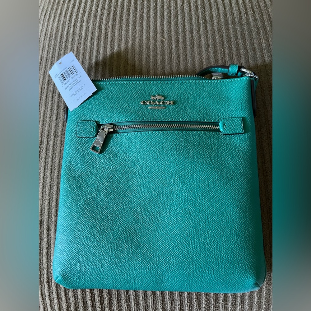 Coach Mini Rowan File Bag nwt in packaging - Picture 5 of 5